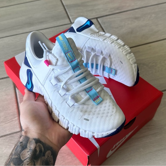 NIKE FREE METCON 5 WHITE PURPLE - Picture 2 of 4